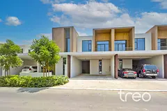 Vacant | Single row | Close to amenities