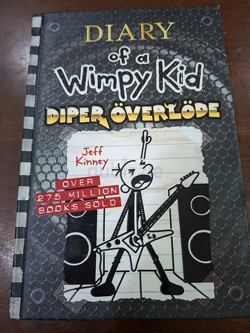 Diary of a Wimpy Kid: Diper Överlöde (Hardcover) - Pristine / Like New