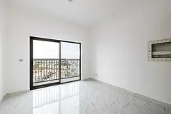 SPECIOUS | UNFURNISHED | VACANT