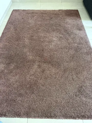 170x240 cm carpet for ONLY 150 AED. Original price 400 AED from IKEA