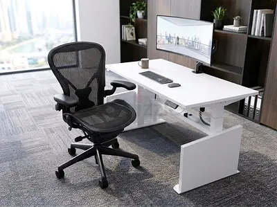 Herman Miller Mesh Office Chair in Excellent Condition