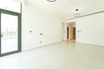 Exclusive|Spacious And Cozy Layout|Well Maintained