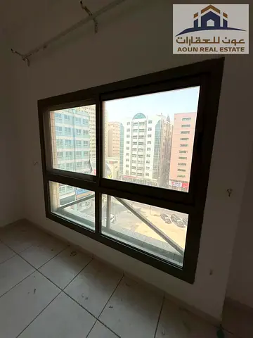 🏠 غرفة وصالة للإيجار – منطقة القاسمية 💰 السعر السنوي: 37,000 درهم 💳 الدفعات: 4 أو 6 دفعات 🧾 رسوم إدارية: 5% 🔐 التأمين: 5,000 درهم كاش ❄️ الت