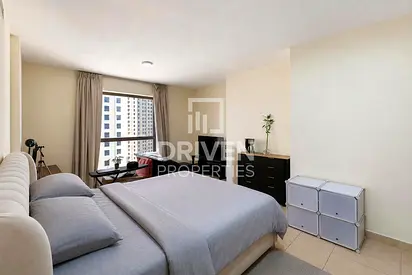 Community and Sea View | Mid Floor | Investor Deal