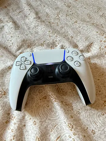 White DualSense PS5 Controller - Good Working Condition