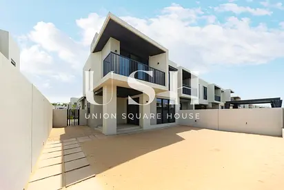 4BR | Townhouse | Single Row | Opposite to Park | Keys in Hands