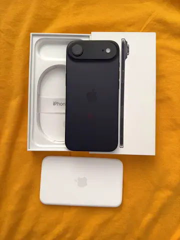 iPhone Air black color 256GB (TDRA)