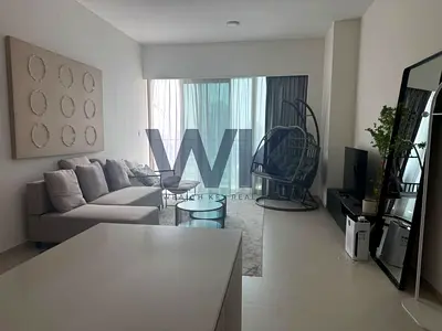 Fully Furnished 1BR / High Floor / Vacant