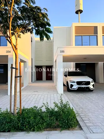 SINGLE ROW | BIG PLOT | PREMIUM COMMUNITY