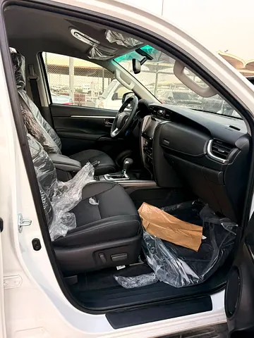 صورة مصغرة 11 لـ 2026 Toyota FORTUNER