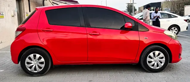 2012 Toyota YARIS — фото 5