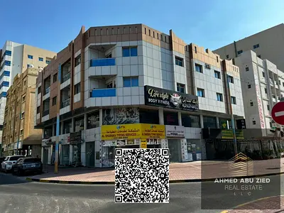 An 8-year-old mixed-use residential and commercial building (G+2) on the corner of two streets, with an annual incom of 8.5%