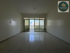 HOT OFFER ! FULLY SPACIOUS 2BHK WITH BALCONY CENTRAL AC NEAT AND CLEAN BUILDING ONLY FOR FAMILY JUST