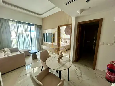 Spacious Layout | Vacant | Pool view