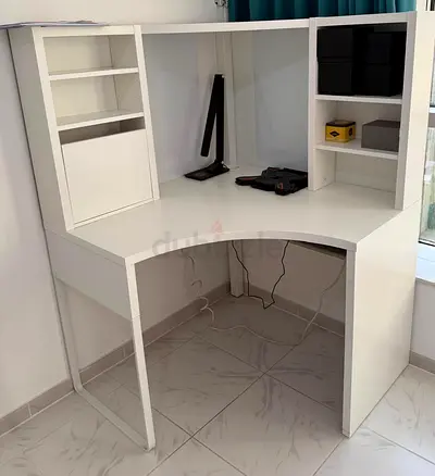 Ikea office desk/study table