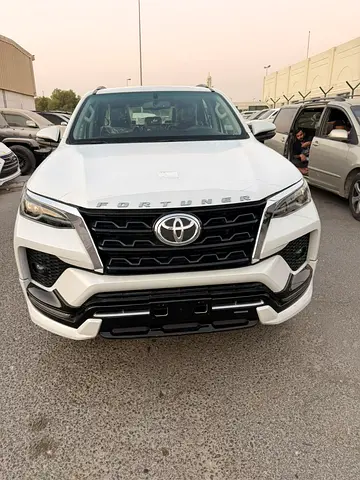 صورة مصغرة 2 لـ 2026 Toyota FORTUNER