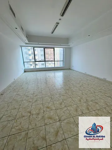 احلى غرفتين وصاله بلكونة بإطلاله بحرية خزائن بالحائط 4حمامات غرفة خادمة ماستر تكييف مجانا علي المالك مع باركينج وجيم ومسبح مجانا