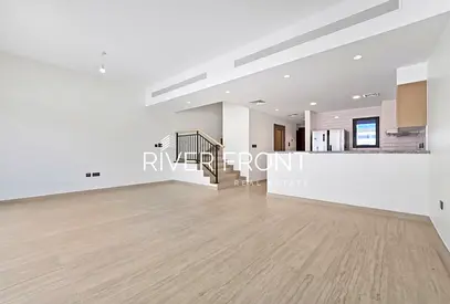 Spacious Unit | Investor Deal | Greek Style Living Experience