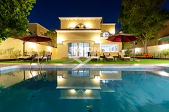 Prime Area | 4BR Large Legacy | Close to Park