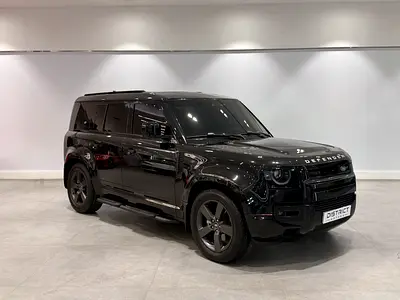 2023 Land Rover Defender 110 SE P300 GCC Specs