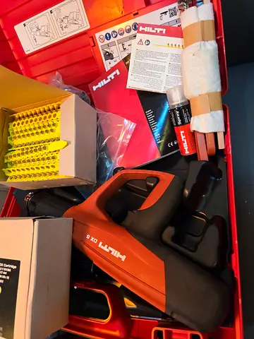 Hilti DX 5 Powder-Actuated Tool (Brand New) + Magazine, Shots & Nails Bundle