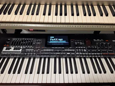 Korg Pa4X Professional Arranger Keyboard