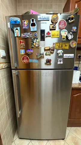 Siemens Stainless Steel Top-Freezer Fridge in Good Working Condition