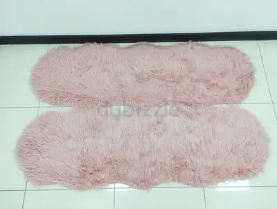Set of 3 Faux Fur Sheepskin Style Rugs, Cream, Sold Together as One Set, Studio Used, JLT