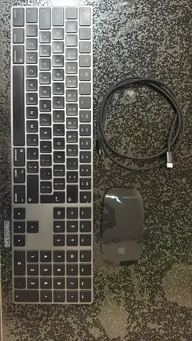 Apple Wireless Keyboard, Magic Mouse 2 and USB-C Charging Cable - Good Condition