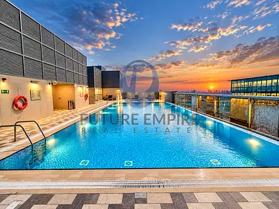 Sea View Storage | Pet Friendly | Book Now | Urgent Move In Only