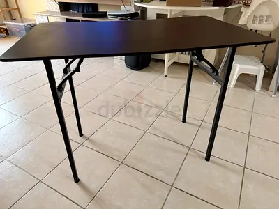 Foldable work table