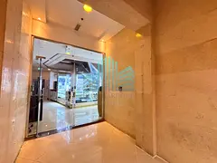 2 ENTRANCES INSIDE SHOPPING CENTER & OUTSIDE | READY TO USE