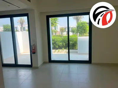 فيلا من 3 غرف نوم | إطلالات على الفناء والحديقة | ساحة خاصة