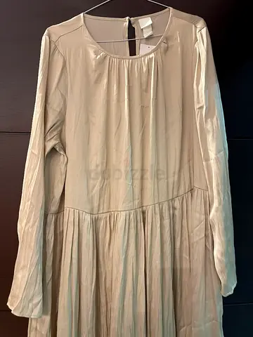 H&M Gold Satin Long Sleeve Maxi Dress (with tags) - Size L