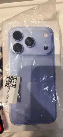 iPhone 18 Pro Blue in Hand 512GB