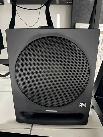 Presonus sub Eris 10