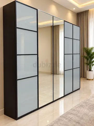 Modern 4-Door Wardrobe with Mirrors and Frosted Glass Panels