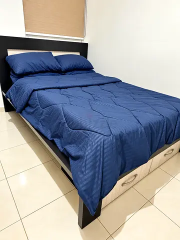 Single Bed with Built-in Storage Drawers (120 x 200 cm) - Good Condition