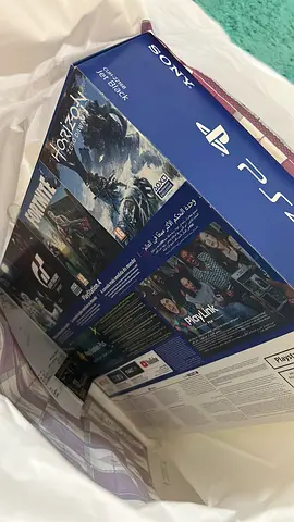 Sony PlayStation 4 Console (Boxed) new - Good Condition