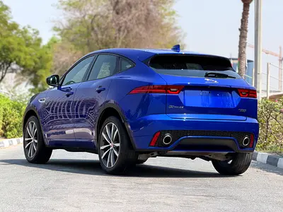 صورة 8 لـ 2018 Jaguar E-PACE