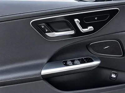 2023 Mercedes-BENZ C-CLASS 照片 9