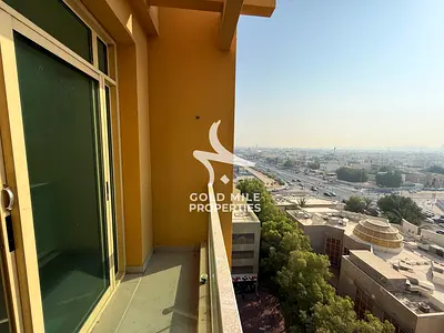 Spacious 2BHK> 2 Balconies> Family Sharing> Excutive Staff> Working Professional
