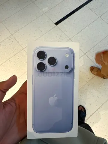 18 pro glacier color 512 gb