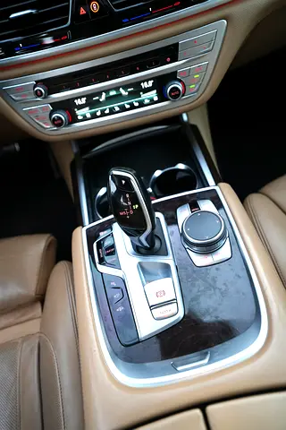 صورة 10 لـ 2022 BMW 7-SERIES