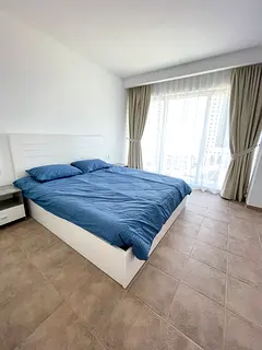 Private room in DIFC| own bathroom (no sharing)| near metro