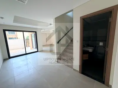3 bed /ready to move / new