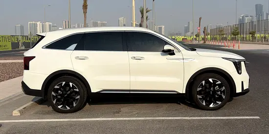 2024 KIA SORENTO photo 2