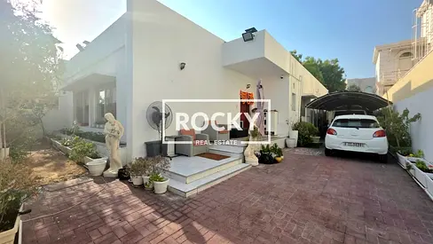 SPACIOUS 3BHK + MAID UNFURNISHED SINGLE-STORY VILLA | PRIVATE ENTRANCE & BACKYARD | GARHOUD