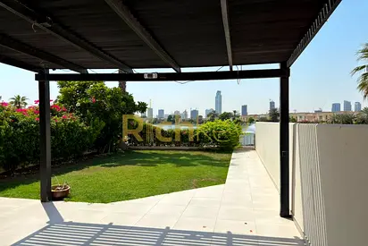 Full Lake View | Private Garden | Well Maintained