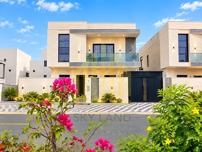Villa for sale – 3 floors – Direct from the owner – Includes AC, electricity, and water connection fees – Freehold – Good location.